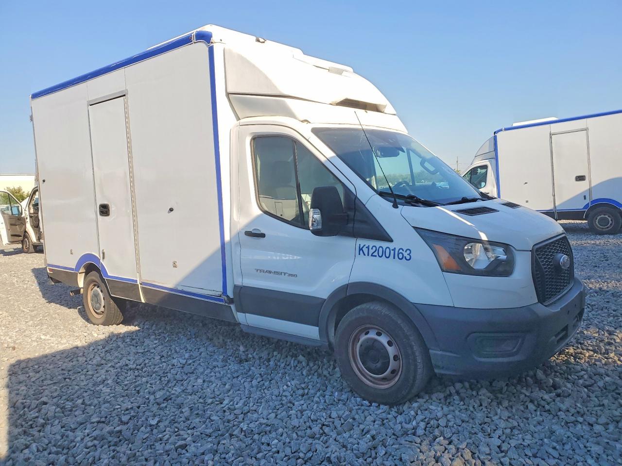 2020 Ford Transit Delivery Truck