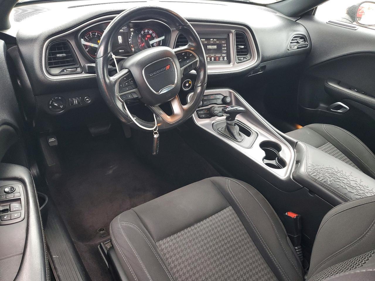 2019 Dodge Challenger sxt
