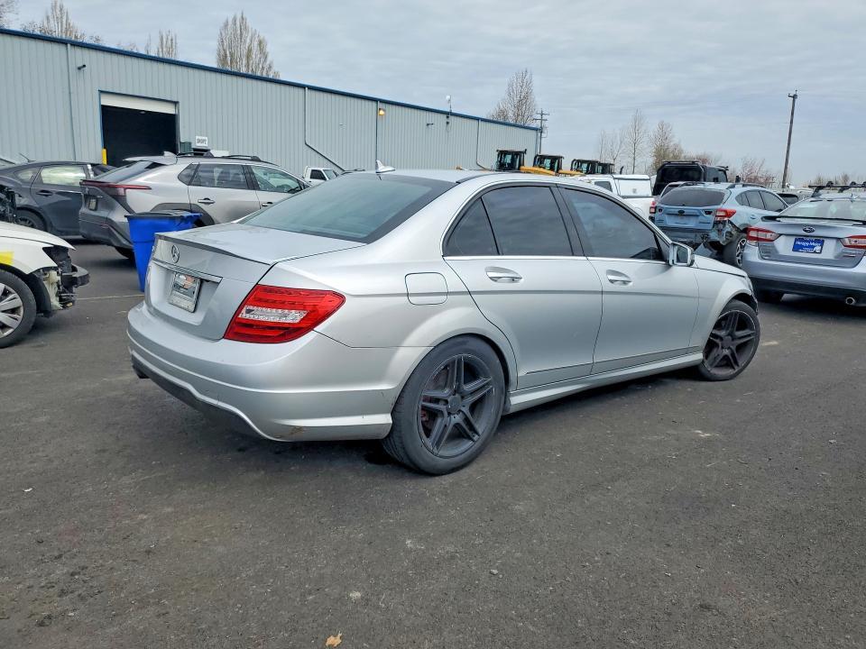 2013 Mercedes-Benz C 250