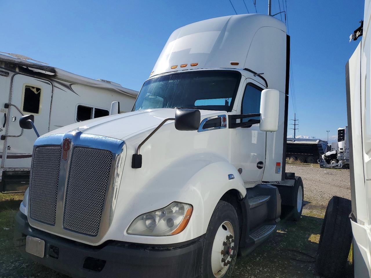 2020 Kenworth Construction T680