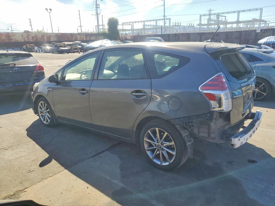 2017 Toyota Prius v Five