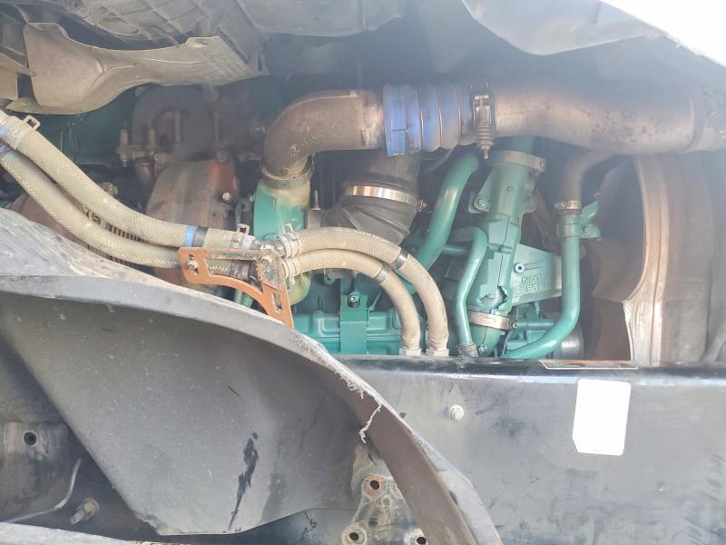 2023 Volv O VNL Semi Truck