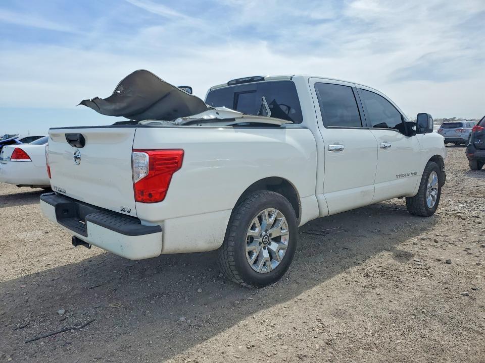 2020 Nissan Titan SV