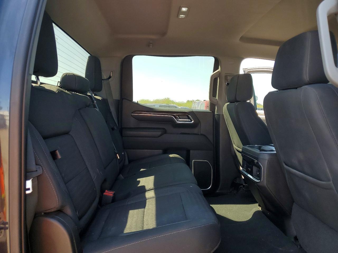 2023 GMC Sierra C1500 Elevation