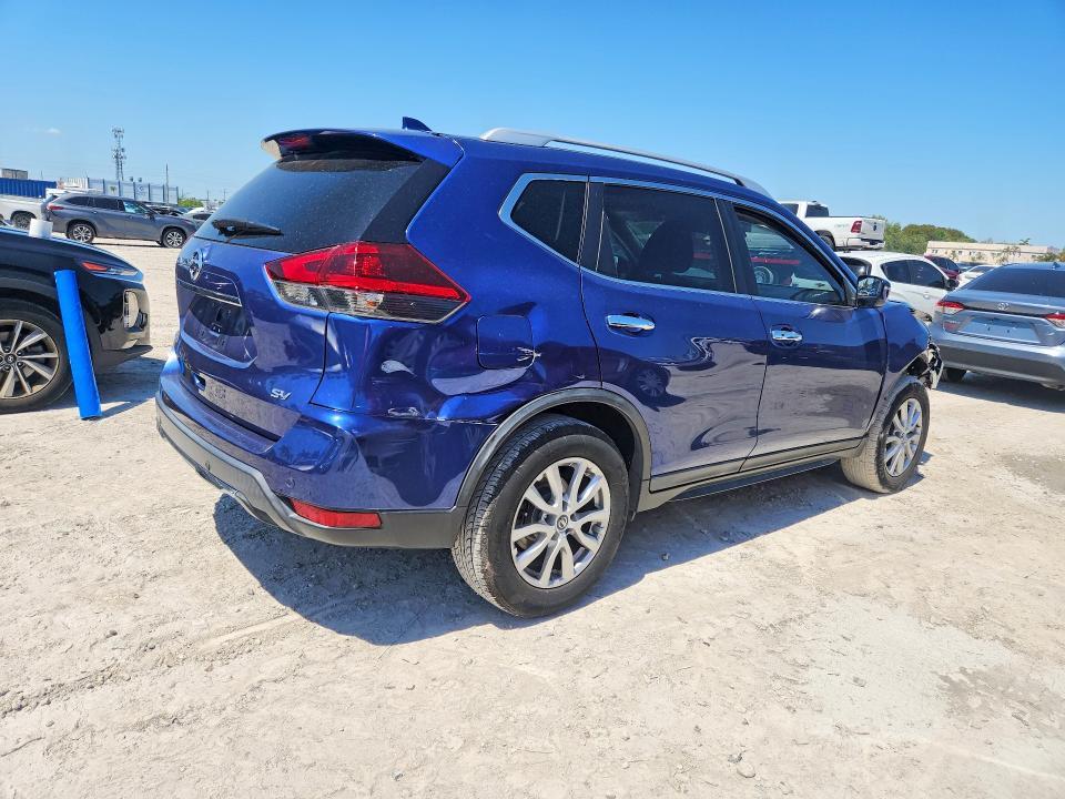 2020 Nissan Rogue sv