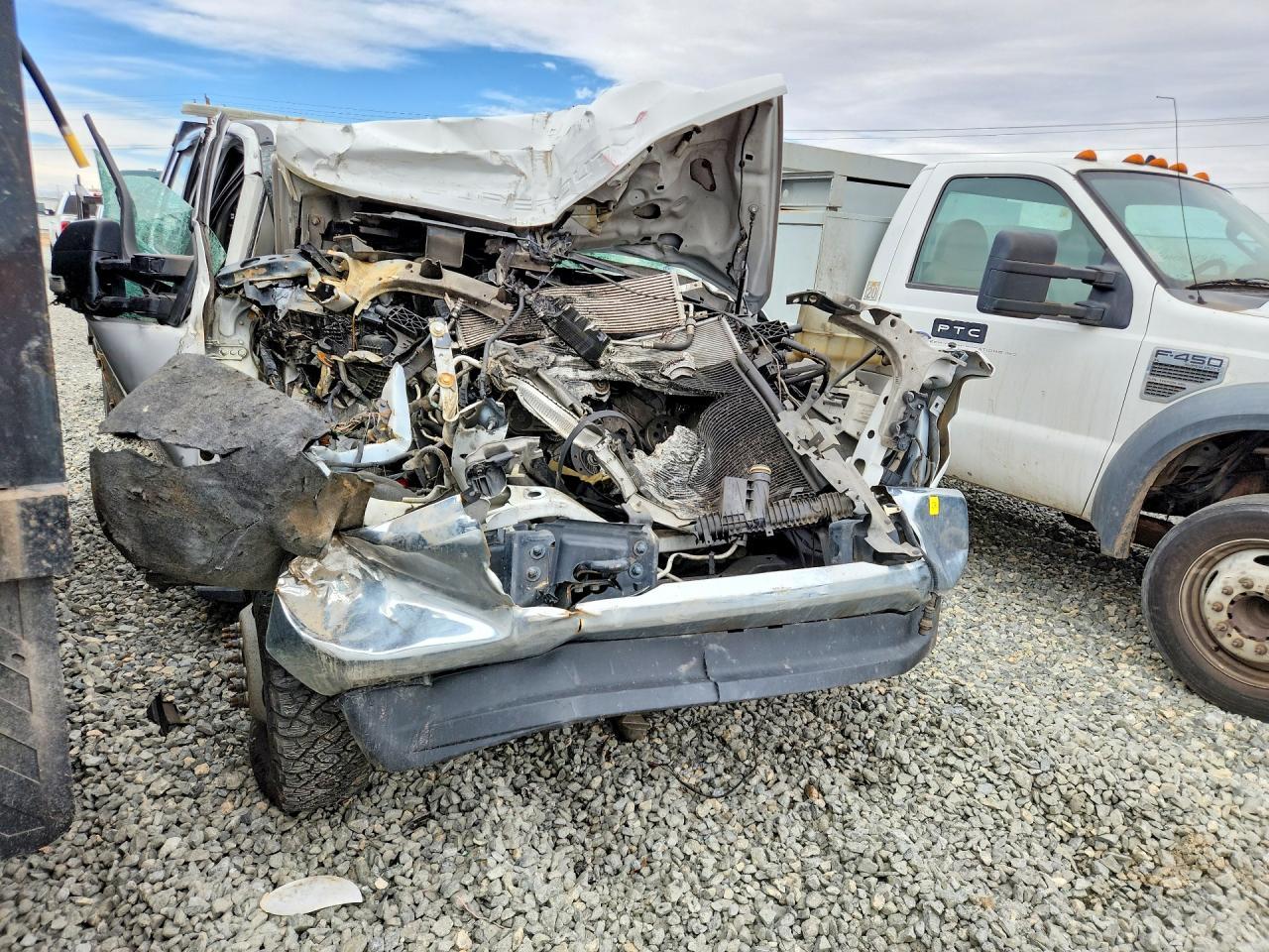 2019 Ford F350 Super Duty Flatbed Truck