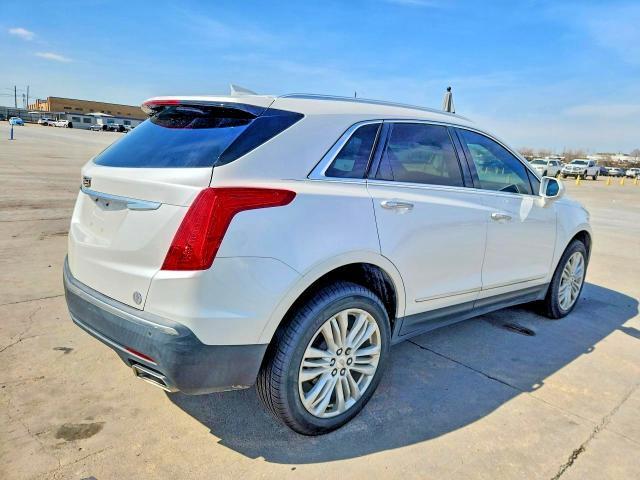 2017 Cadillac XT5 Premium Luxury