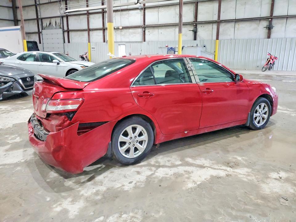 2011 Toyota Camry le