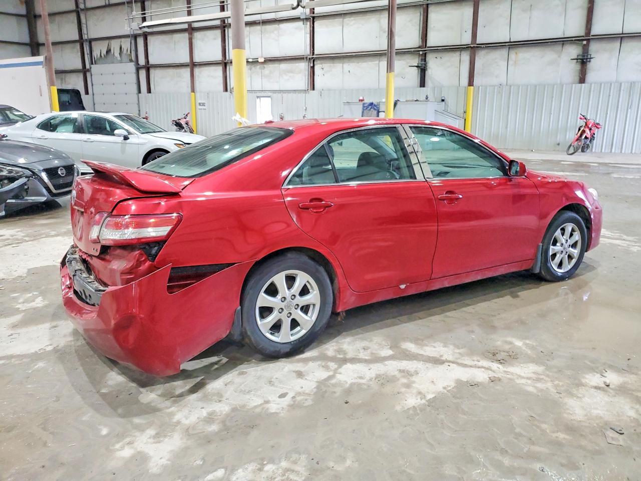 2011 Toyota Camry le