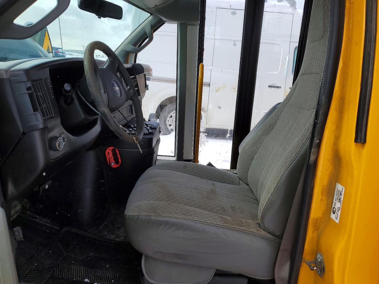 2017 GMC Savana Cutaway G4500