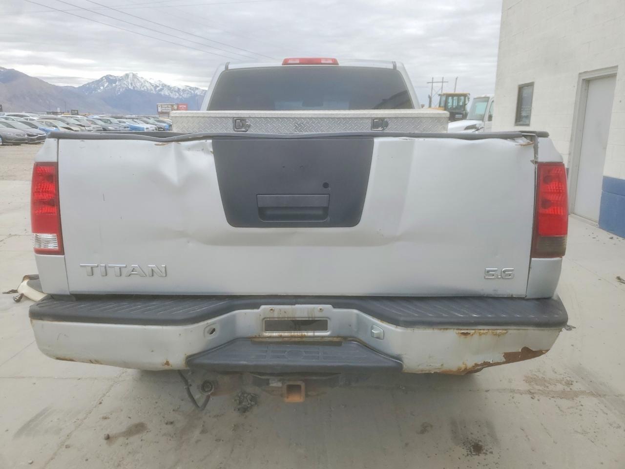 2004 Nissan Titan XE
