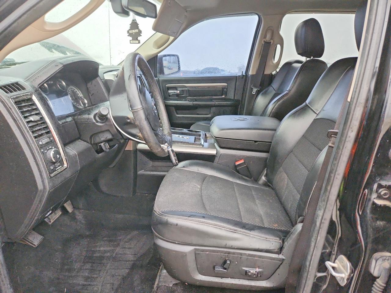 2013 Dodge RAM 1500 Sport