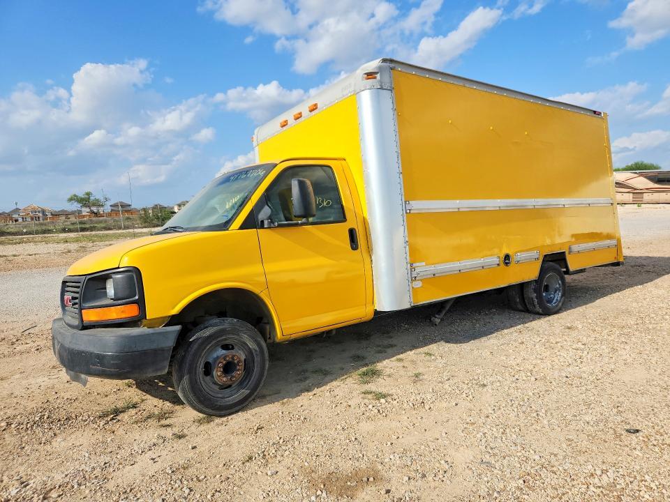 2008 GMC Savana Cutaway G3500