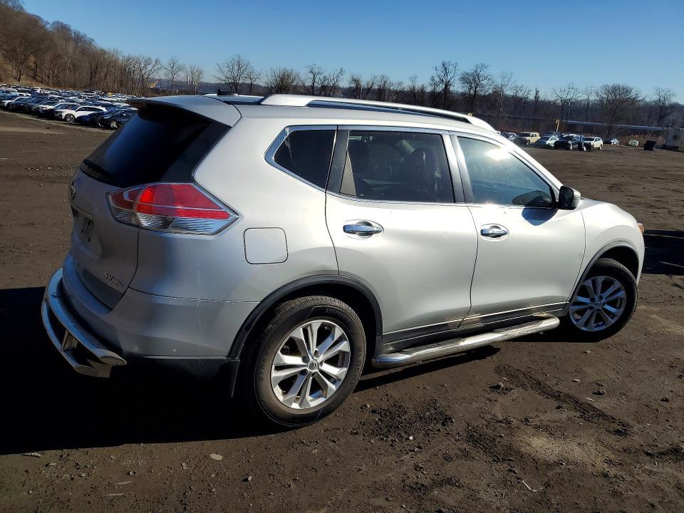 2015 Niss Rogue s