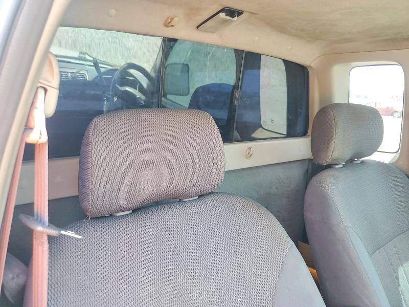 2003 Nissan Frontier Standard