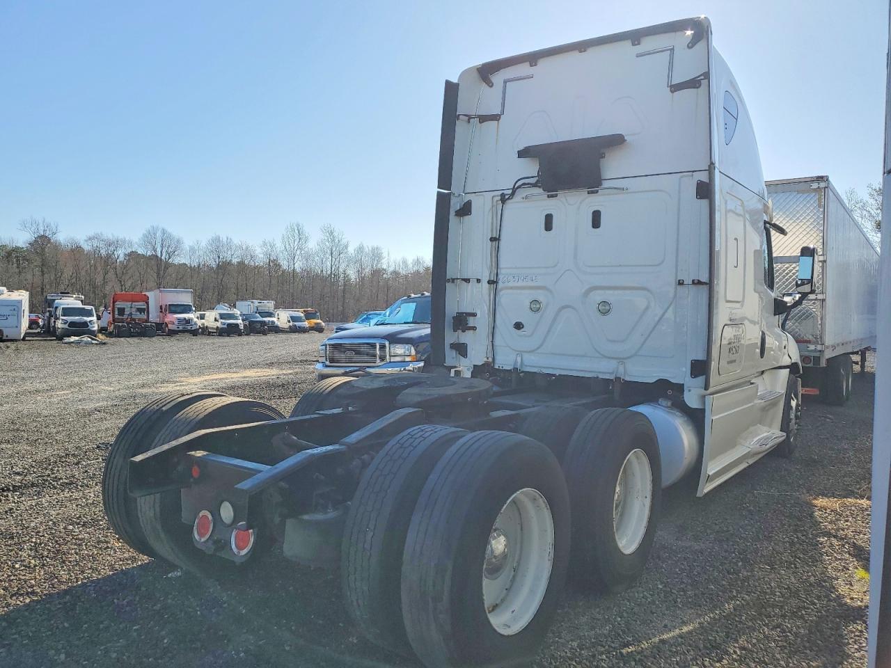2018 Freigliner 2018 Freightliner Cascadia 125 Semi Truck