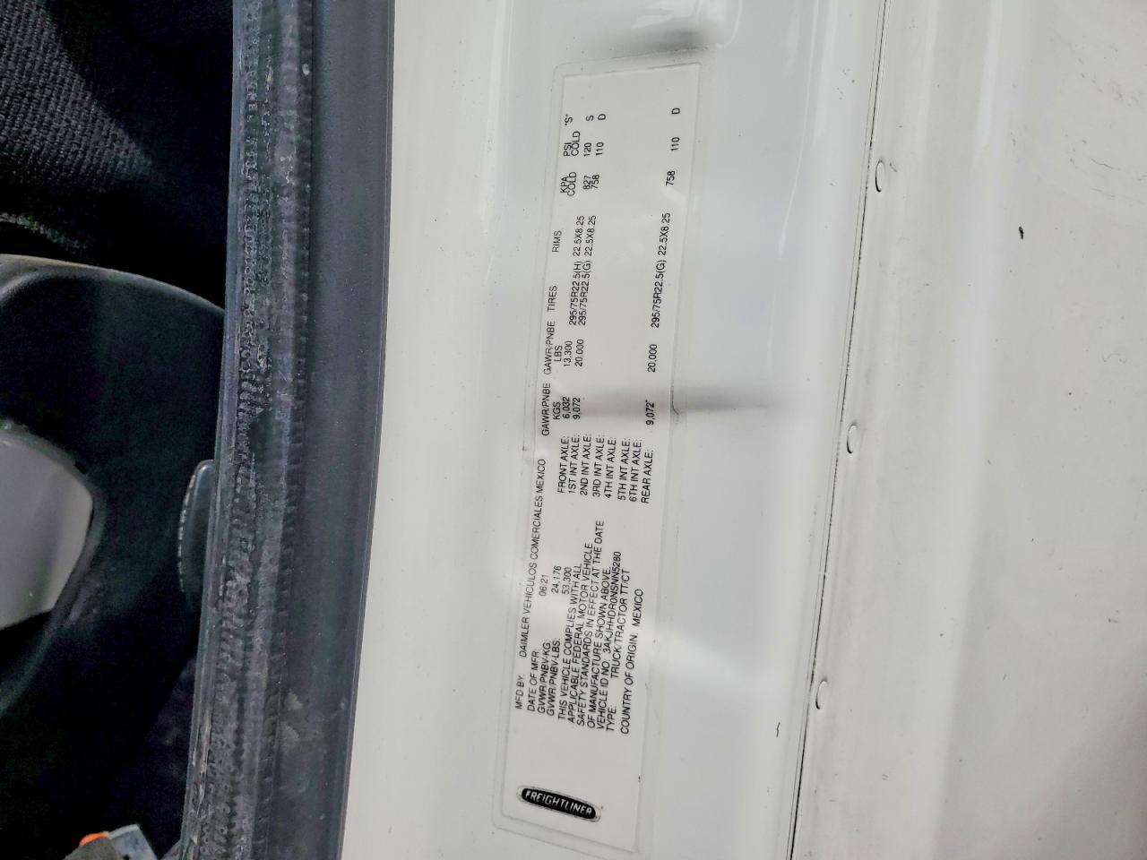 2022 Freigliner 2022 Freightliner Cascadia 126 Semi Truck