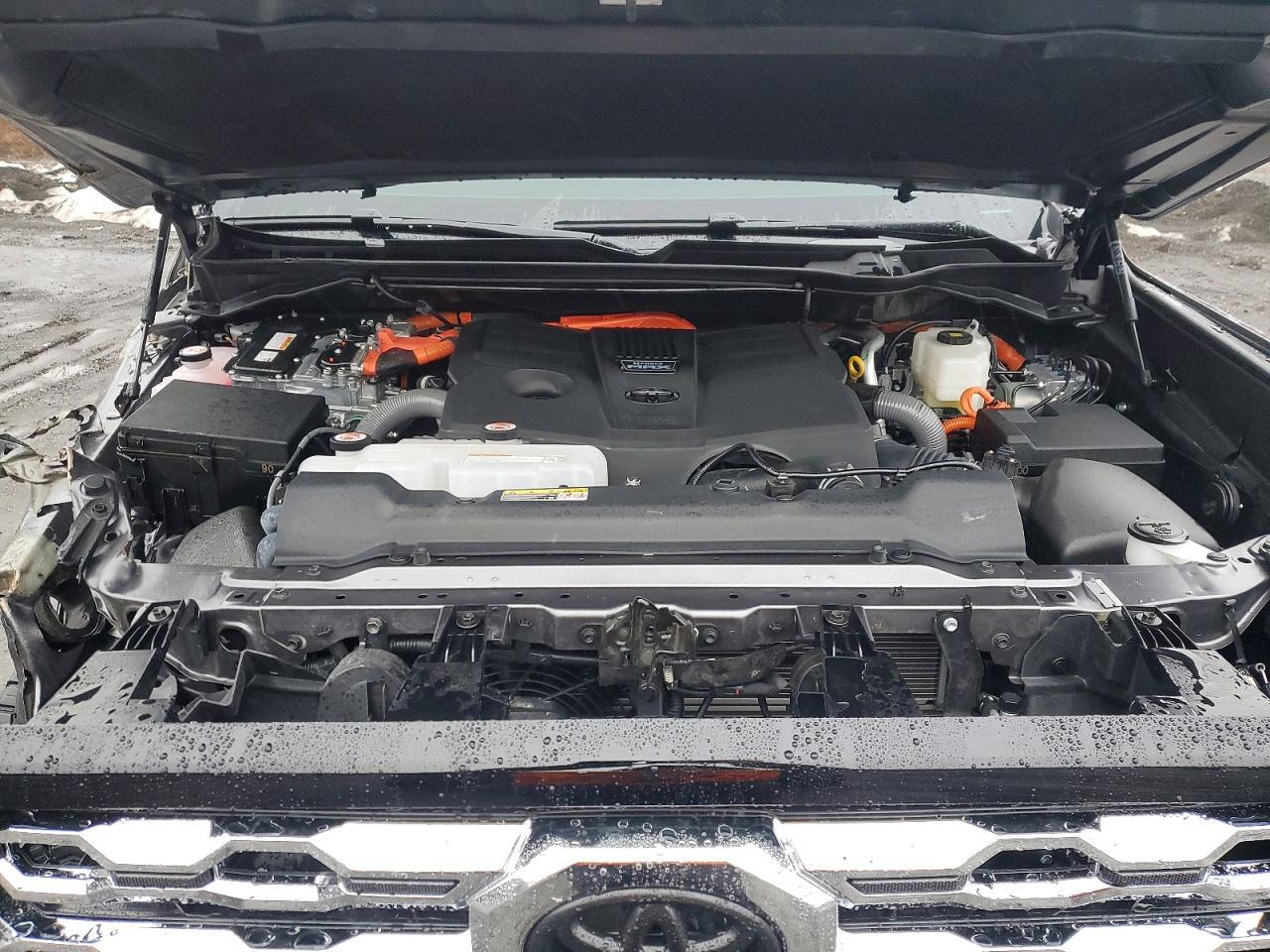 2025 Toyota Tundra Limited HV