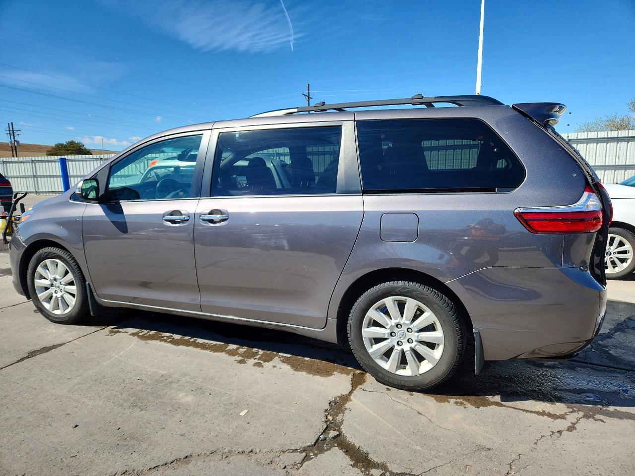 2015 Toyota Sienna Limited Premium 7-passenger