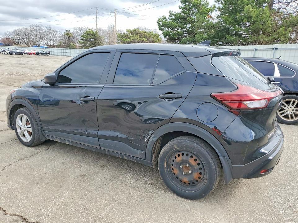 2021 Nissan Kicks s