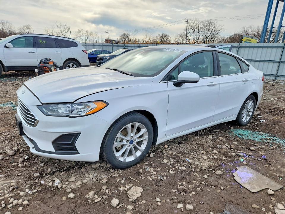 2020 Ford Fusion se