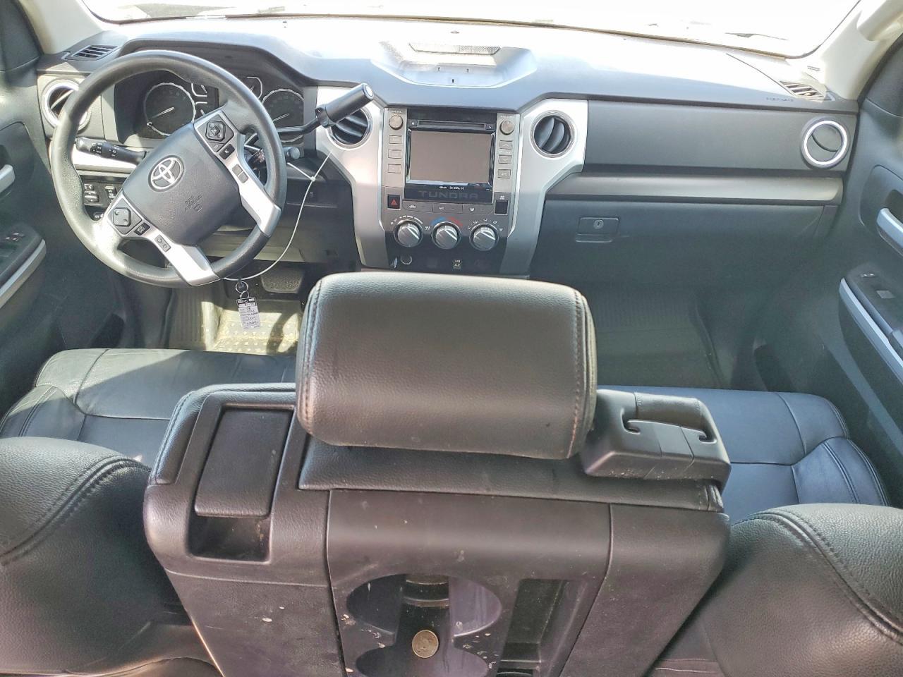 2018 Toyota Tundra SR5