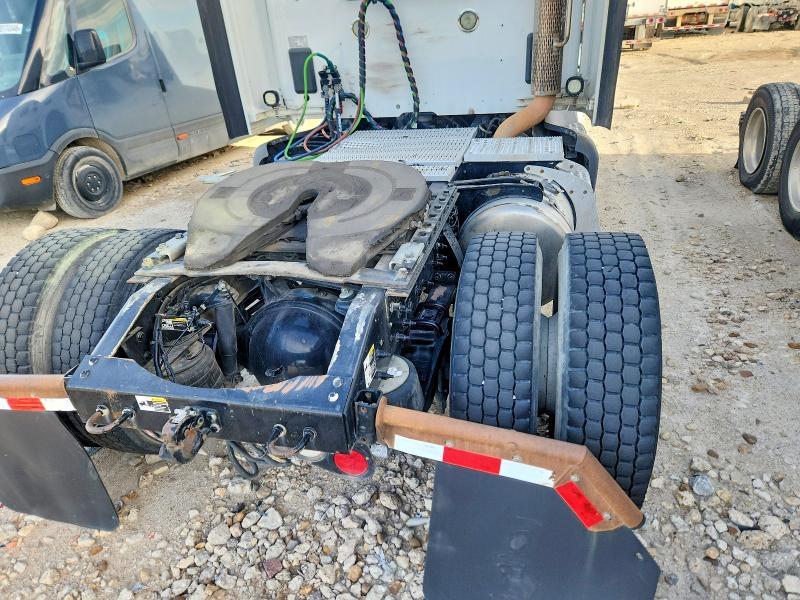 2017 Peterbilt 579 Semi Truck