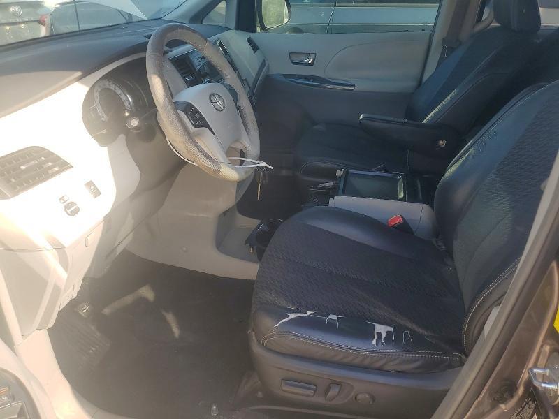 2011 Toyota Sienna Sport