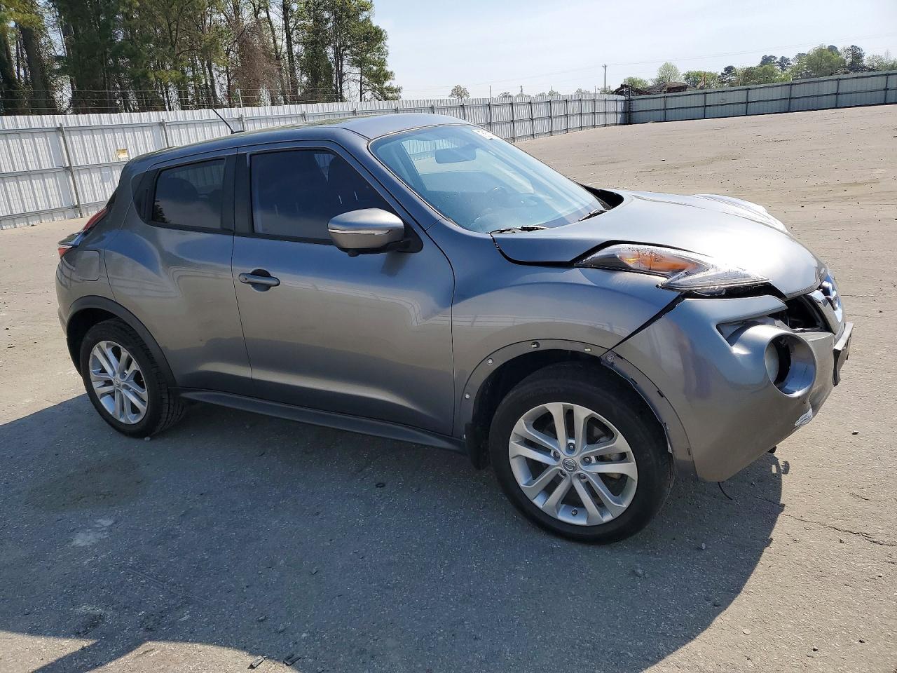 2016 Nissan Juke sv