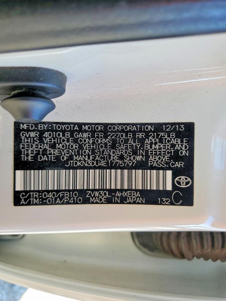 2014 Toyota Prius two