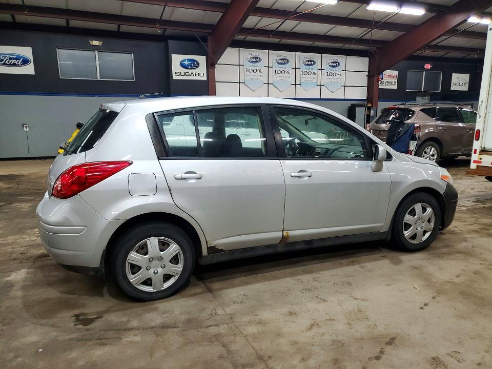 2009 Nissan Versa 1.8 s