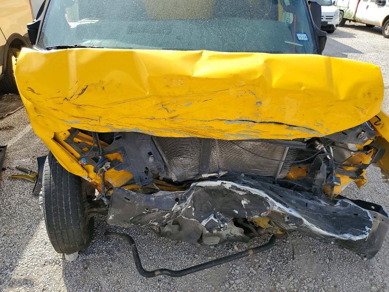 2022 GMC Savana box Truck