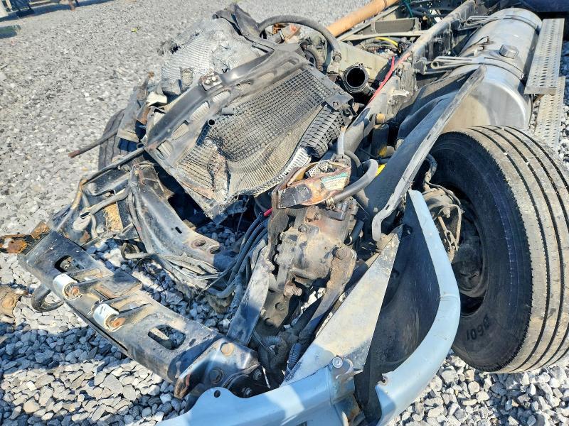 2005 Freightliner Columbia 120 Semi Truck