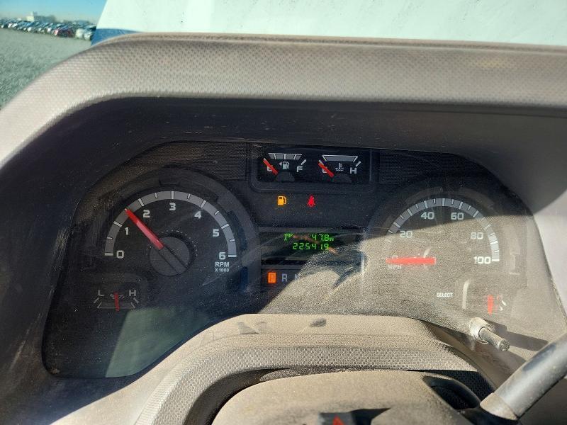 2016 Ford Econoline E350 Super Duty Cutaway Van