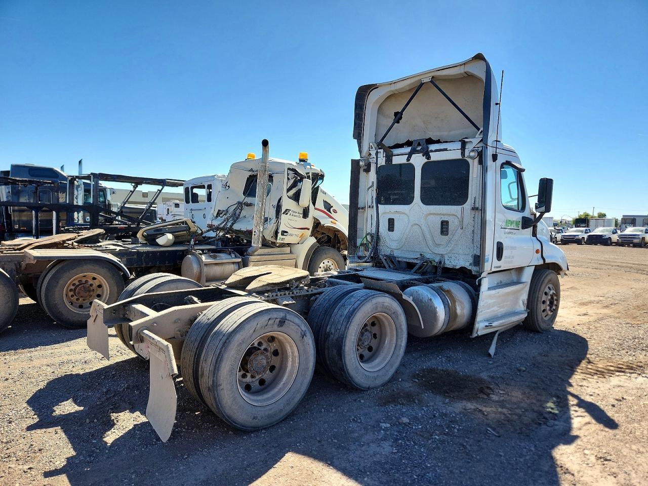 2017 Freightliner Cascadia 125 Semi Truck