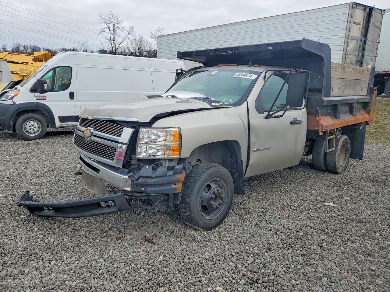 2007 Chevrolet Silverado Dump Truck