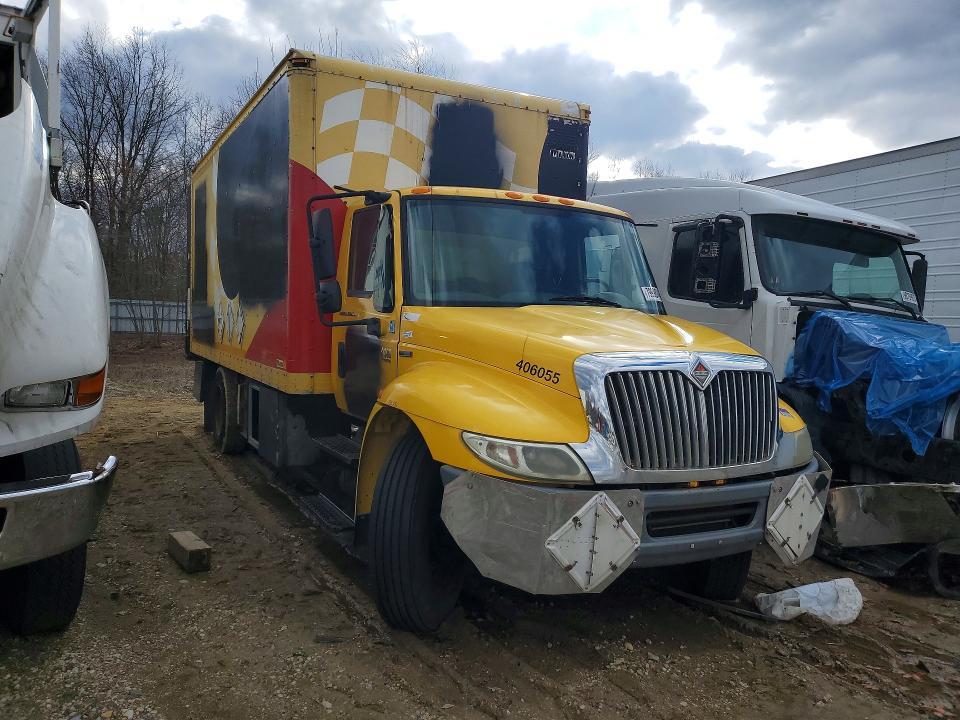 2007 International 4300 box Truck