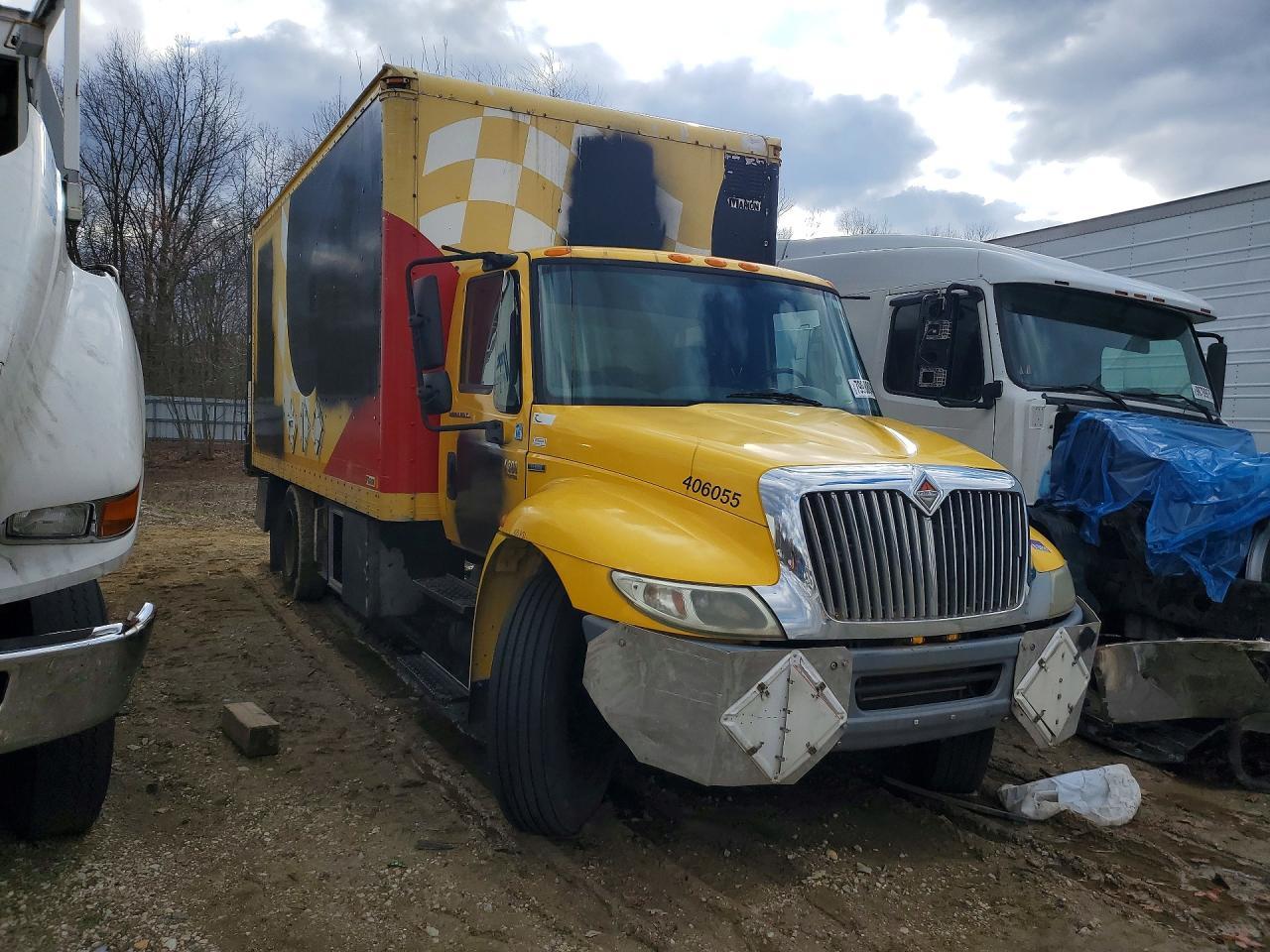 2007 International 4300 BOX Truck