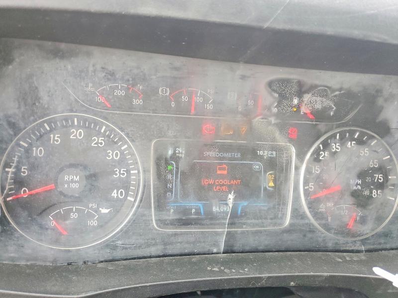 2022 International MV607-BOX Truck