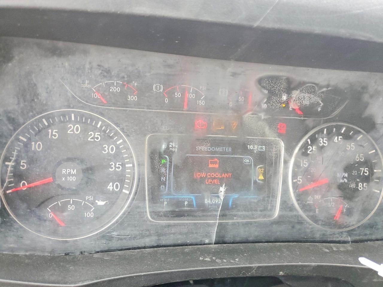 2022 International MV607-BOX Truck