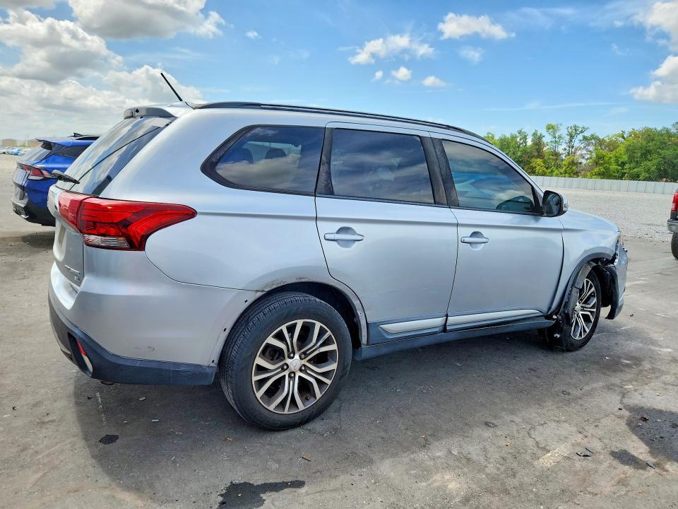 2016 Mitsubishi Outlander se