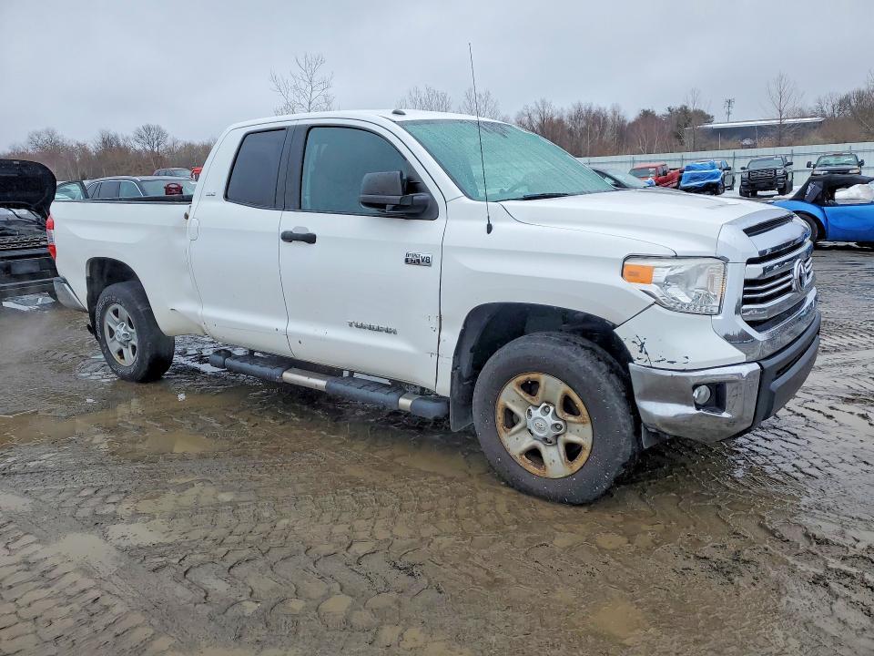 2017 Toyota Tundra SR5 4WD 5.7L V8 Double Cab