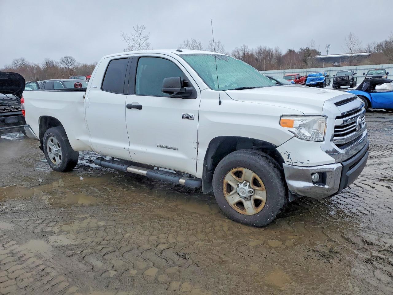 2017 Toyota Tundra SR5 4WD 5.7L V8 Double Cab