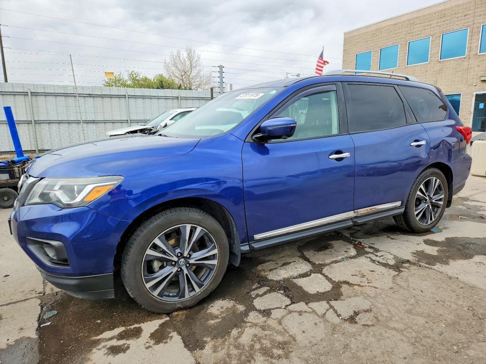 2017 Nissan Pathfinder Platinum