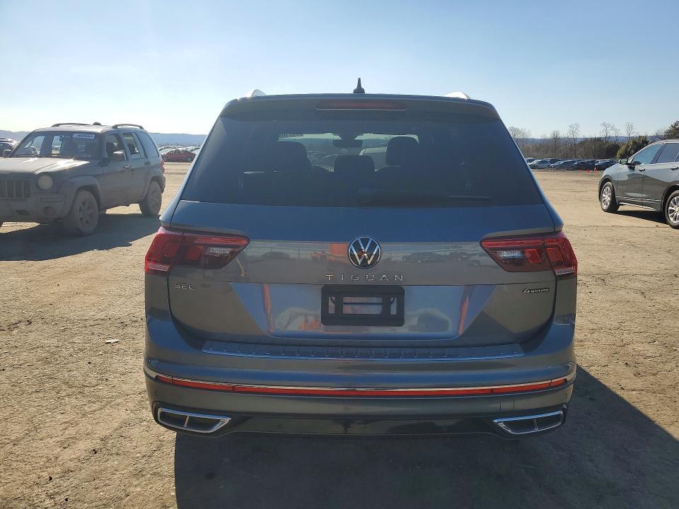 2022 Volkswagen Tiguan sel R-line
