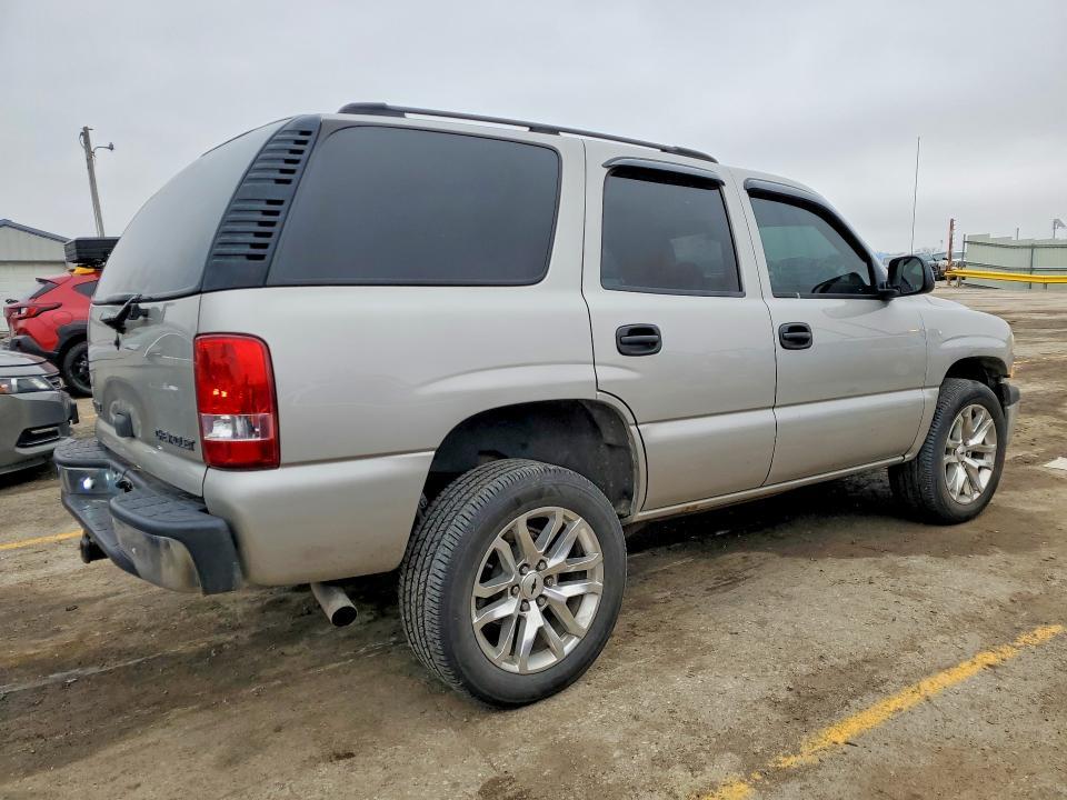 2004 Chevrolet Tahoe C1500