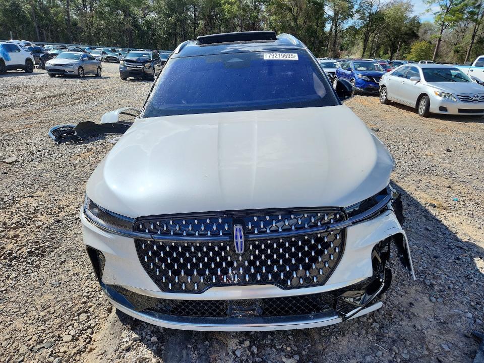 2025 Lincoln Nautilus Reserve