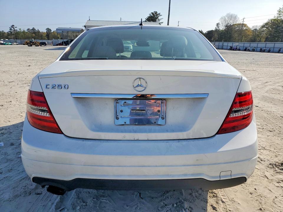 2014 Mercedes-Benz 22R 250