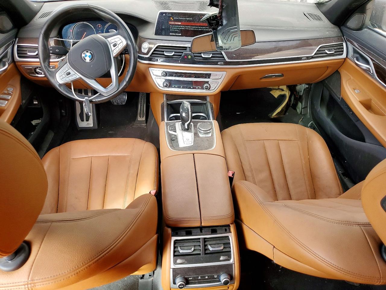2019 BMW 740 i