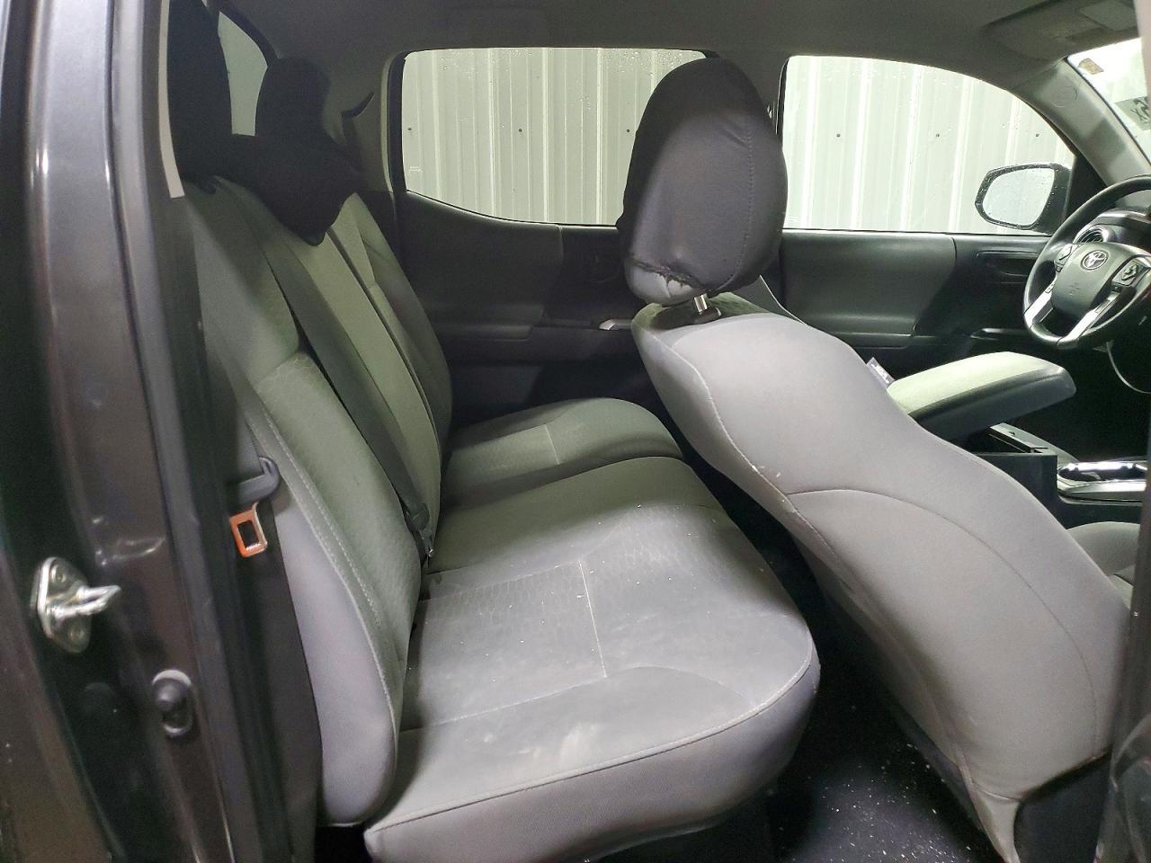 2019 Toyota Tacoma SR5 V6